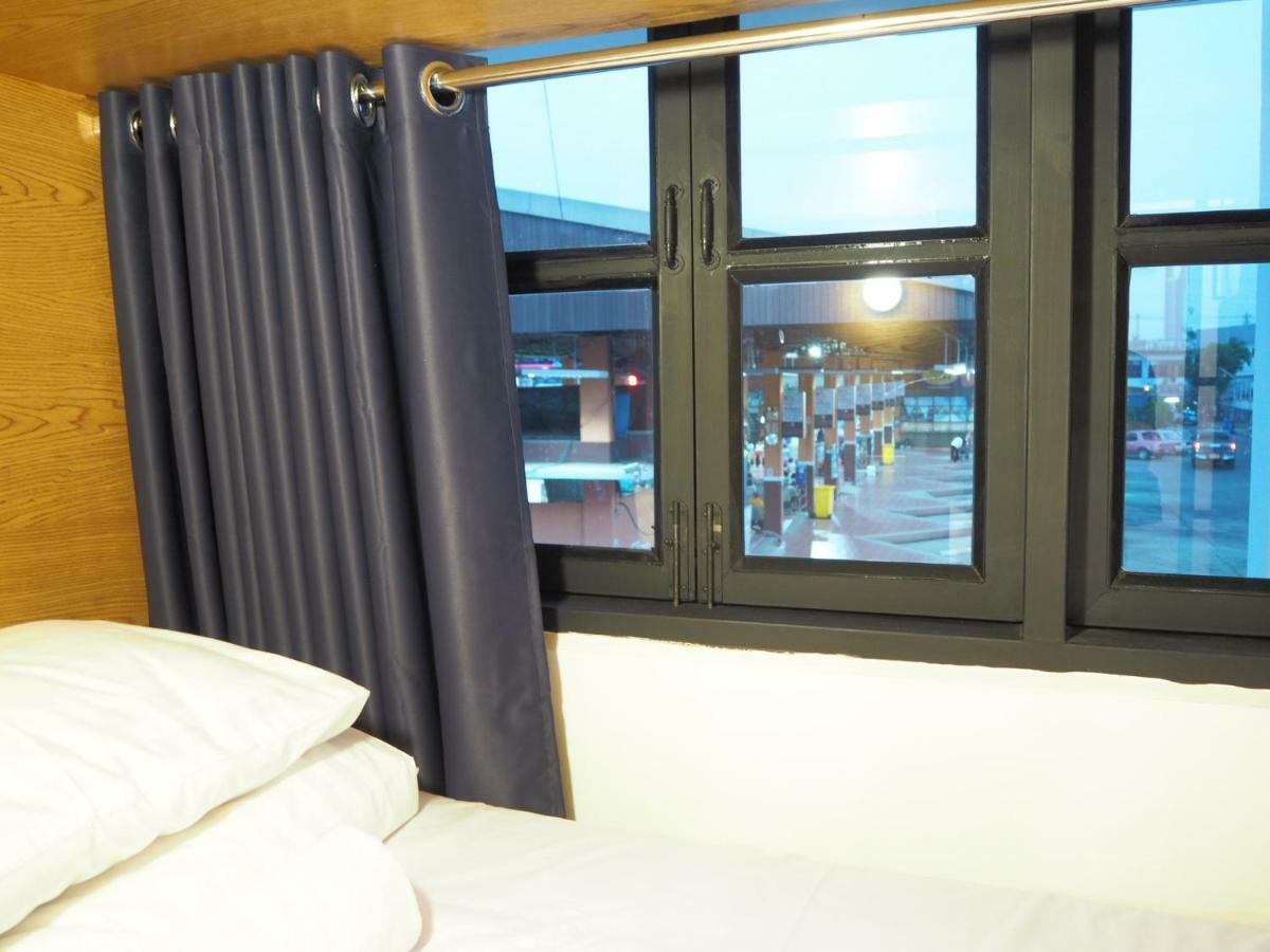 Terminal Hostel Lampang Zewnętrze zdjęcie